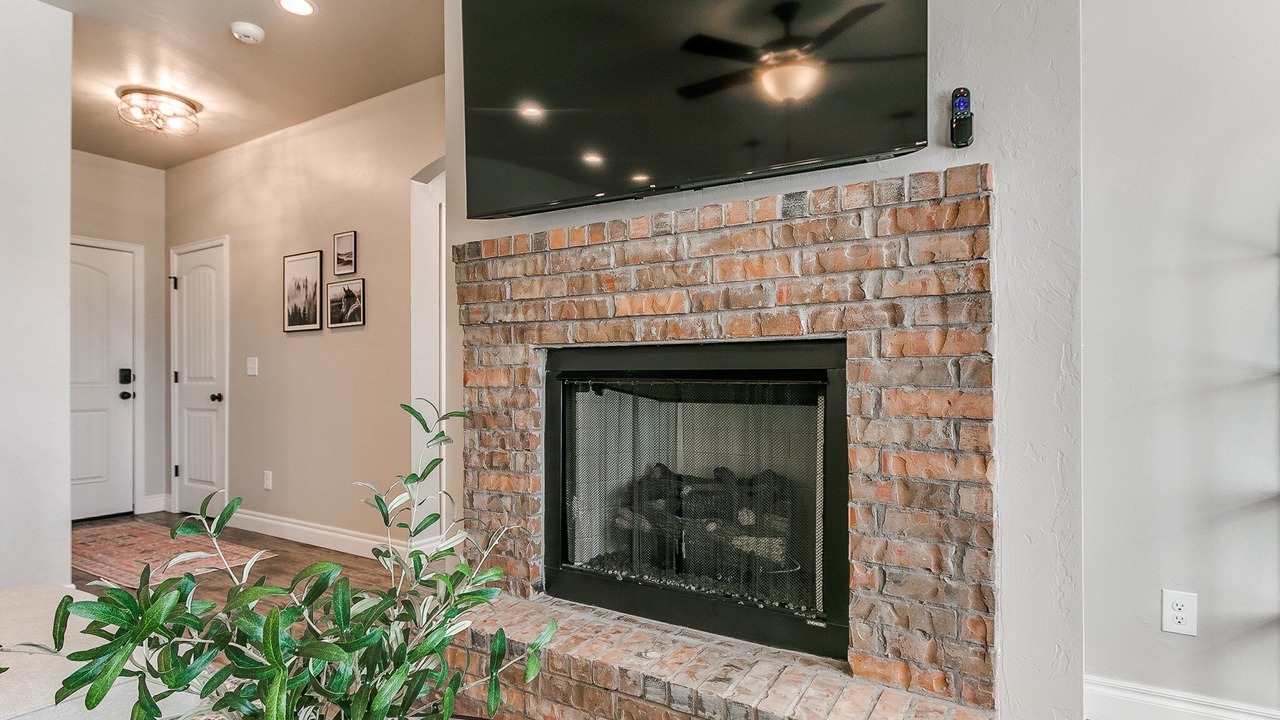 Photo of Livingroom in Yukon