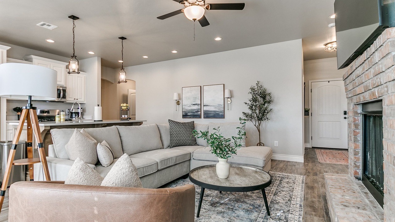 Photo of Livingroom in Yukon