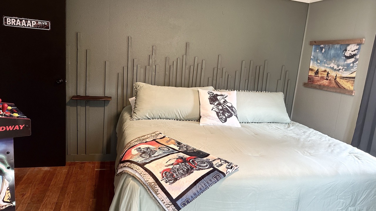 Photo of Bedroom in Idaho City
