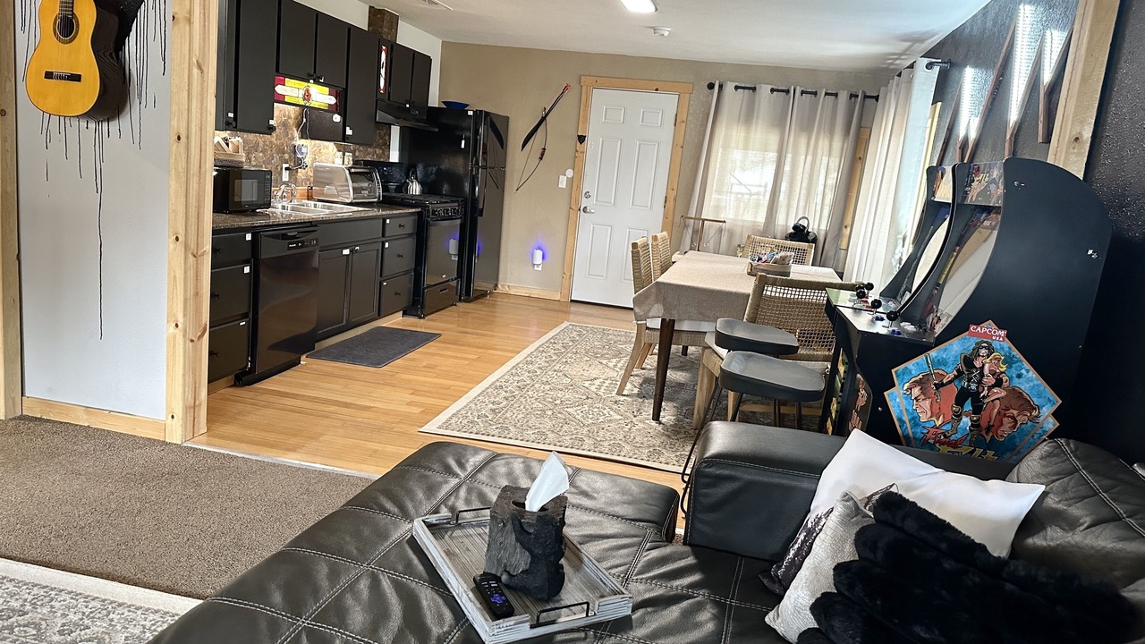 Photo of Livingroom in Idaho City
