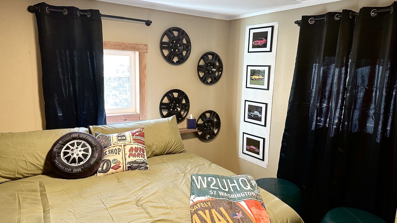 Photo of Bedroom in Idaho City