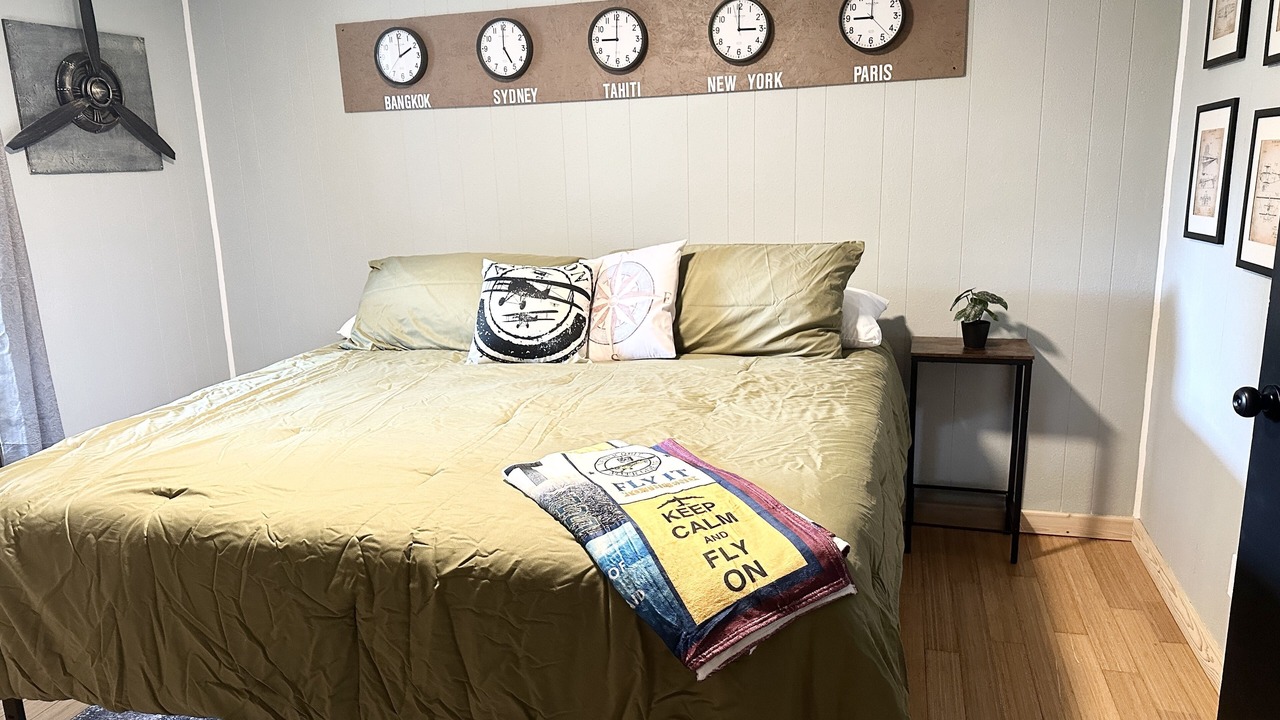 Photo of Bedroom in Idaho City