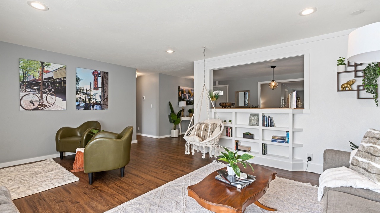 Photo of Livingroom in Sunset