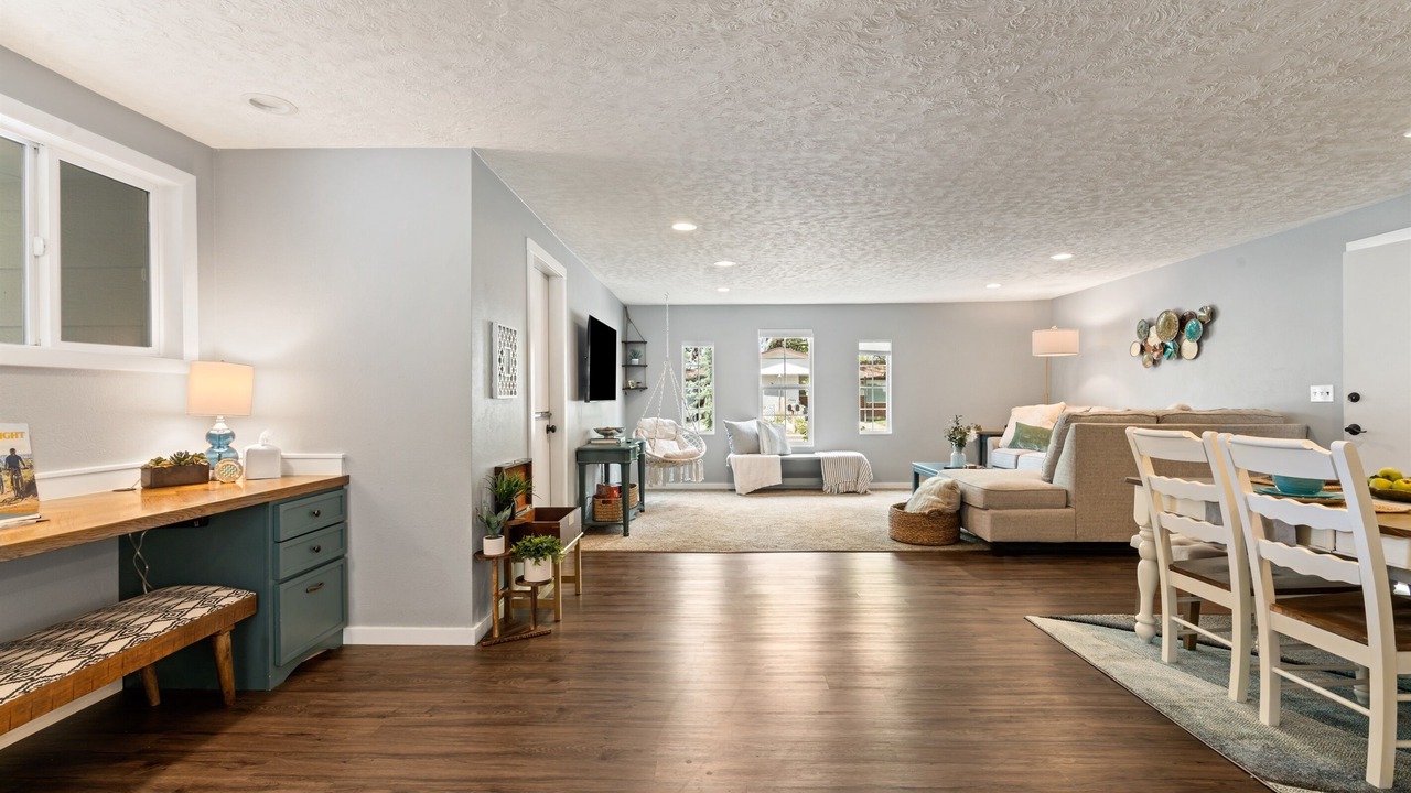 Photo of Bedroom in Sunset