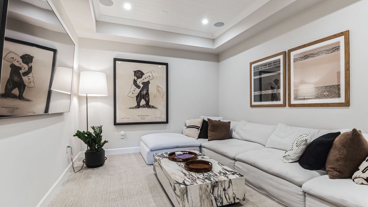 Photo of Livingroom in Melrose