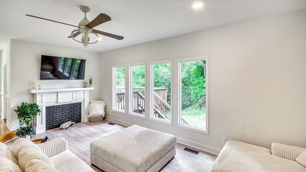 Photo of Livingroom in High Point