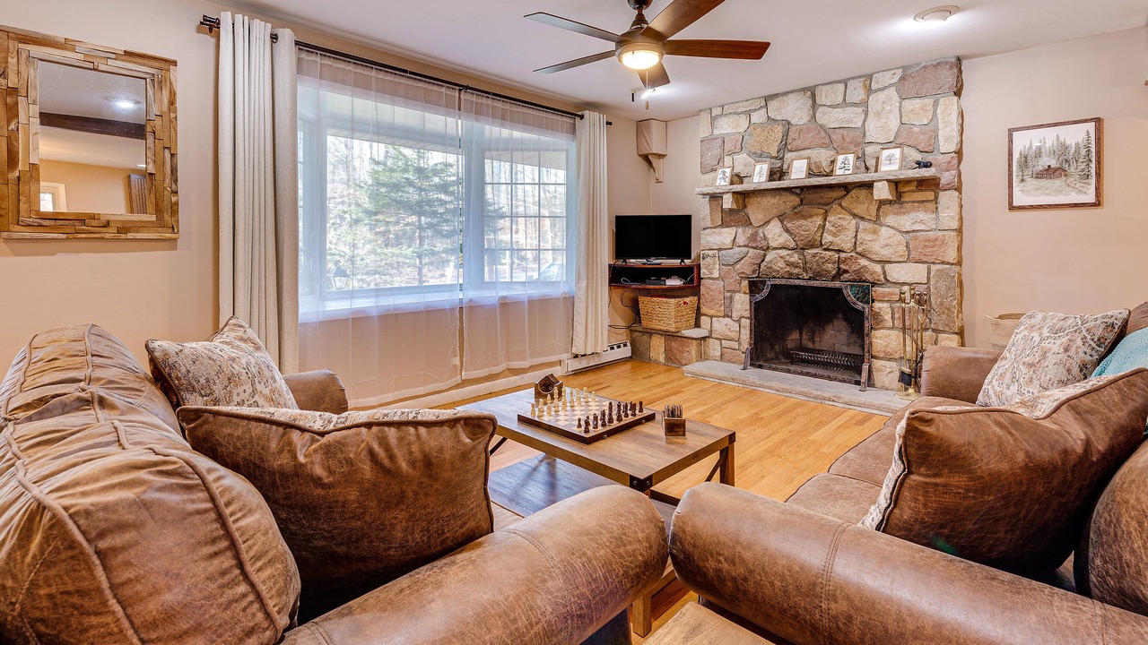 Photo of Livingroom in Pocono Pines