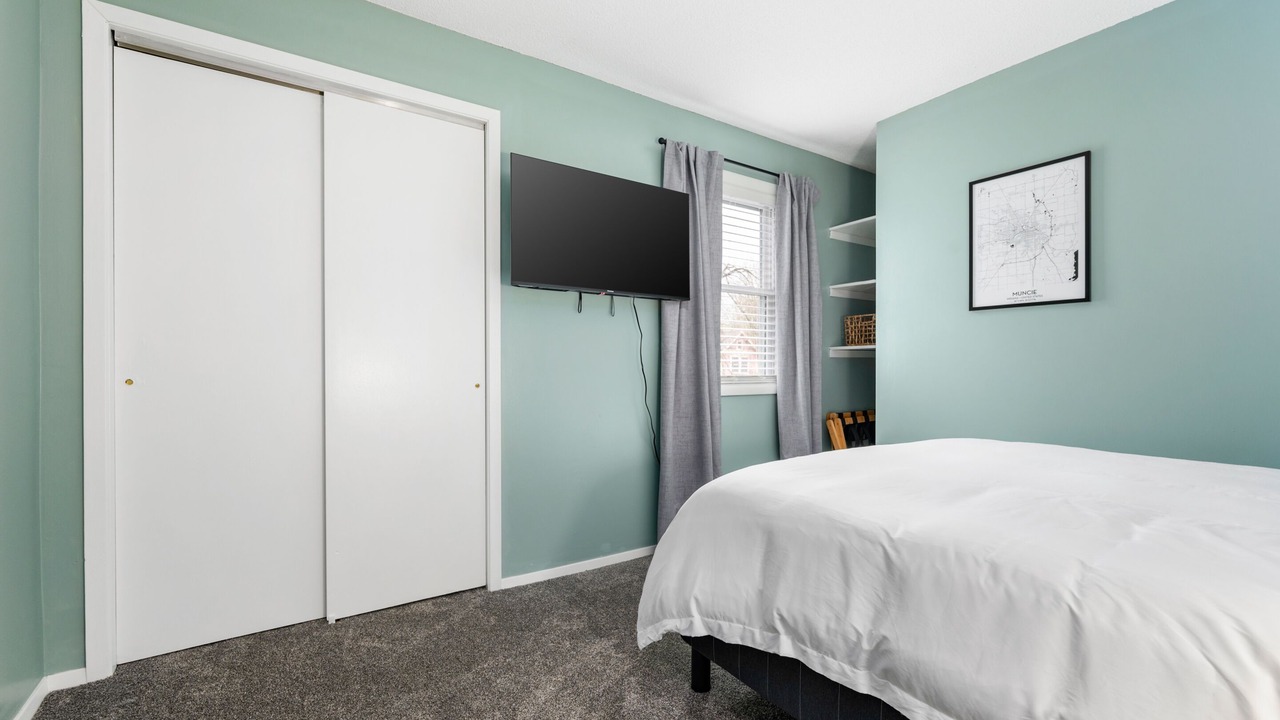 Photo of Bedroom in Muncie