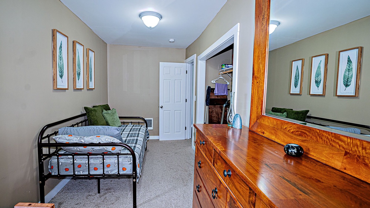 Photo of Bedroom in Kellogg