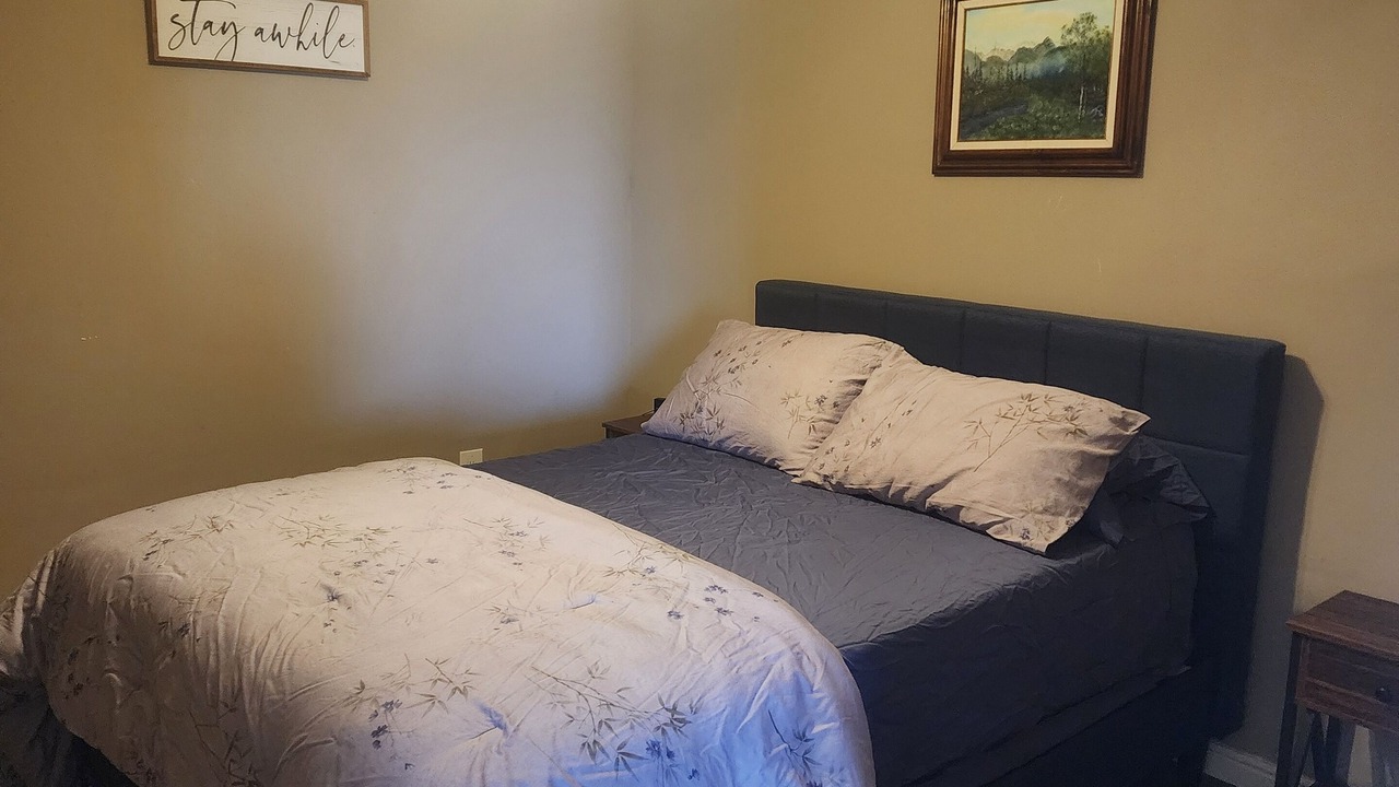 Photo of Bedroom in Lincoln County