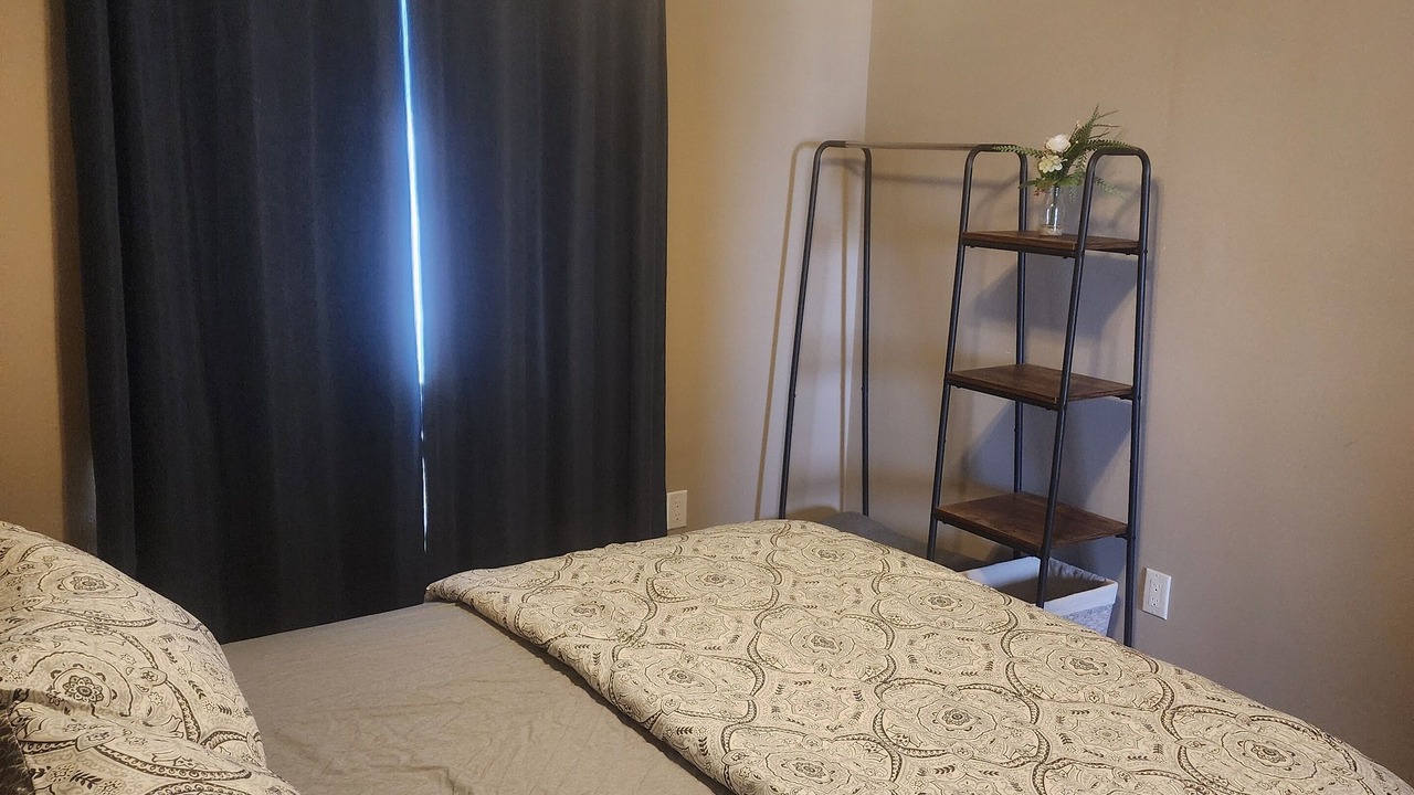 Photo of Bedroom in Lincoln County