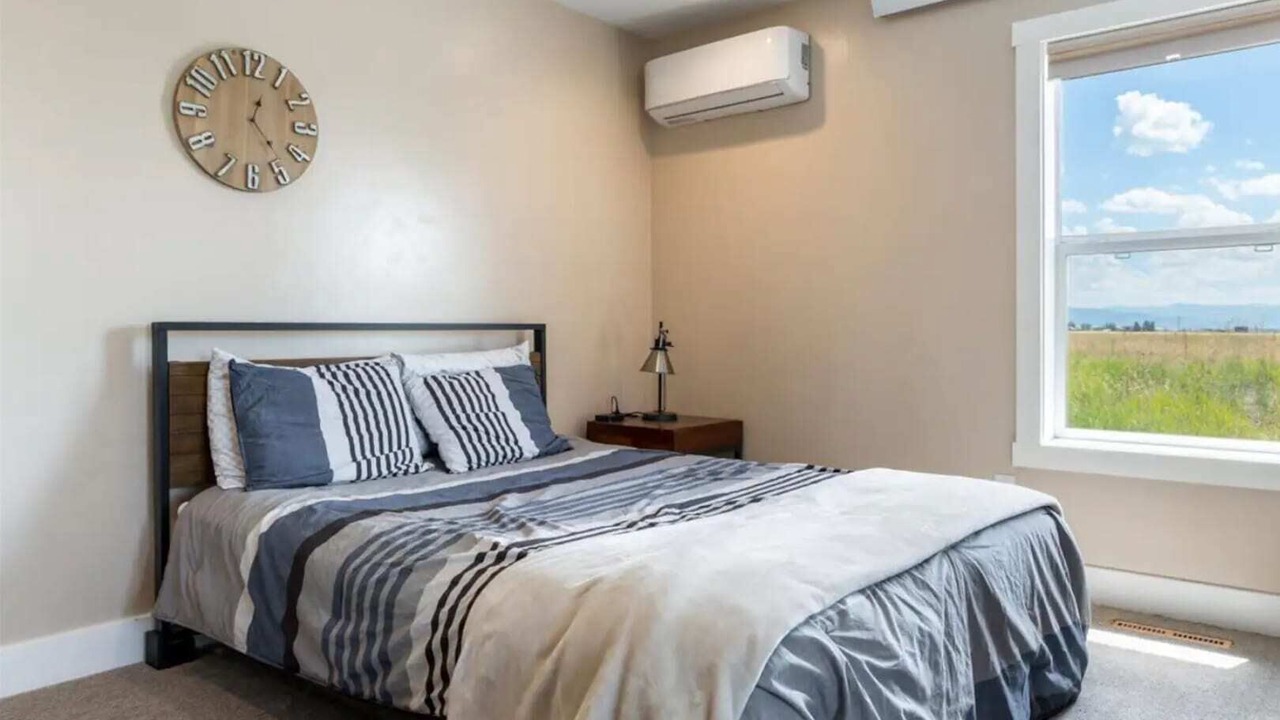 Photo of Bedroom in Leigh Creek Estates
