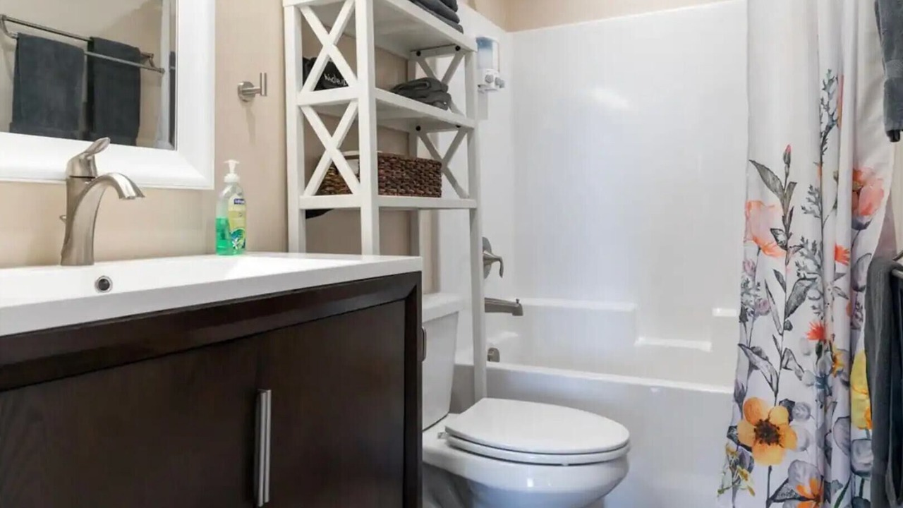 Photo of Bathroom in Leigh Creek Estates