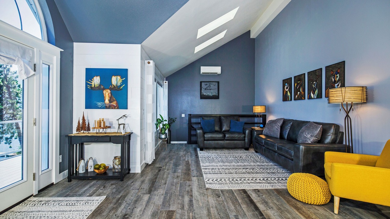 Photo of Livingroom in Bayview