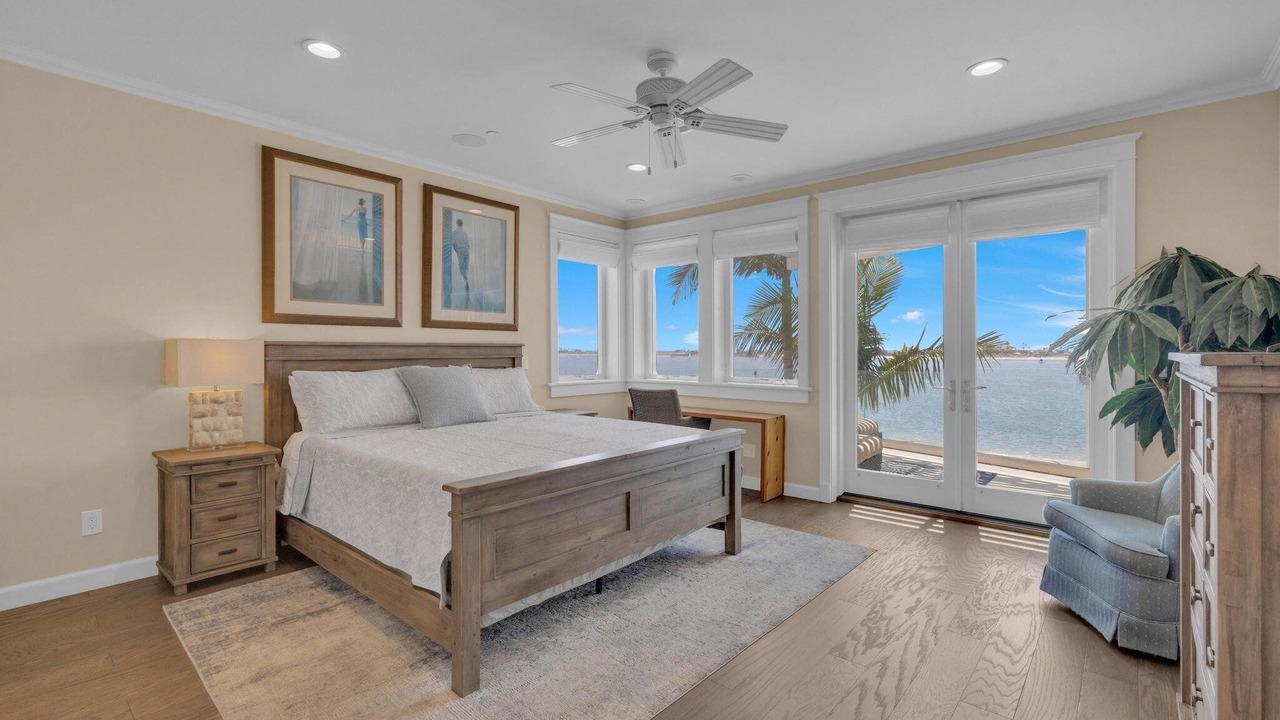 Photo of Bedroom in Crown Point