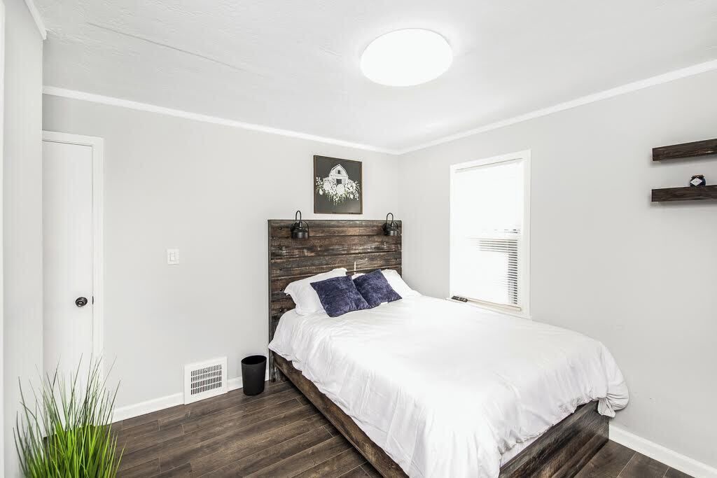 Photo of Bedroom in Maple Heights