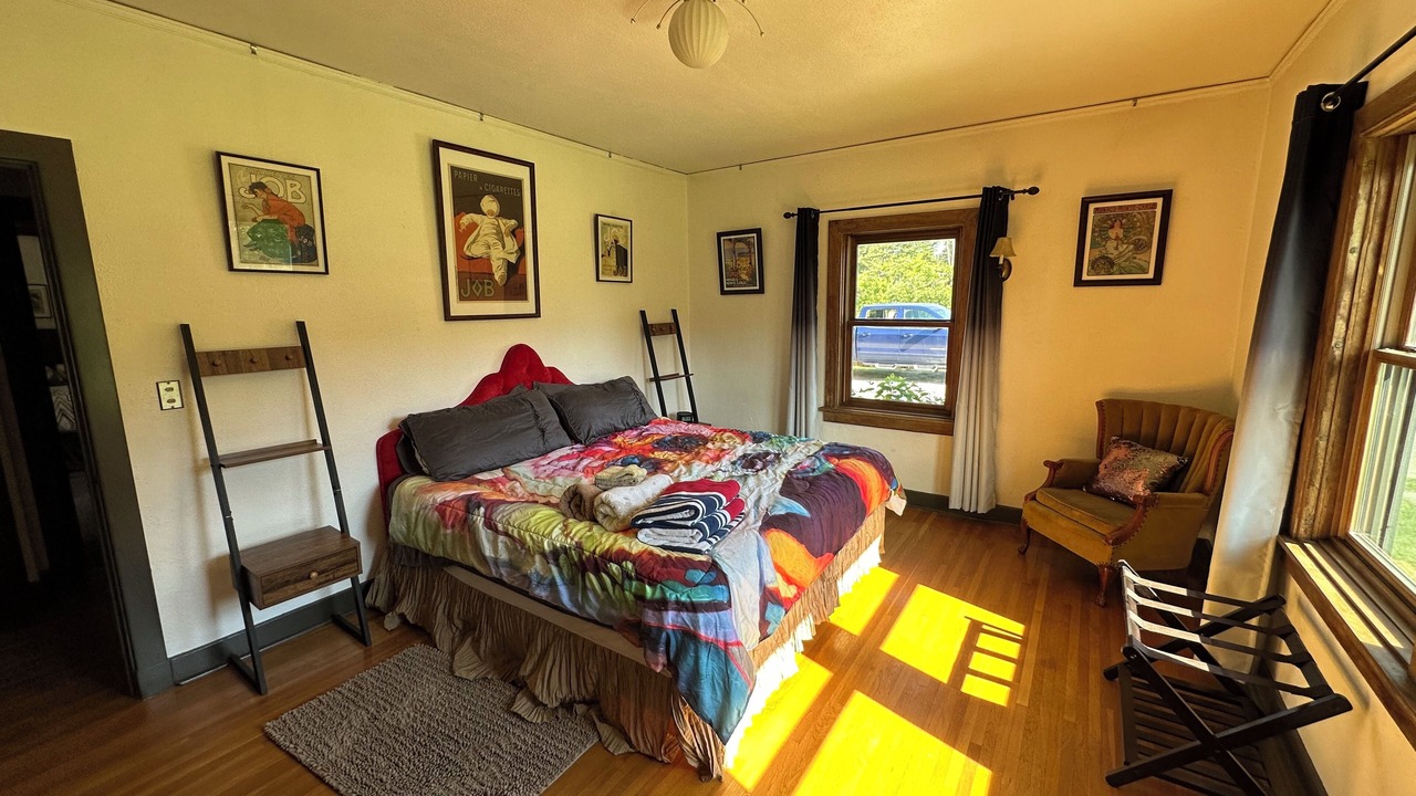 Photo of Bedroom in Woods Bay