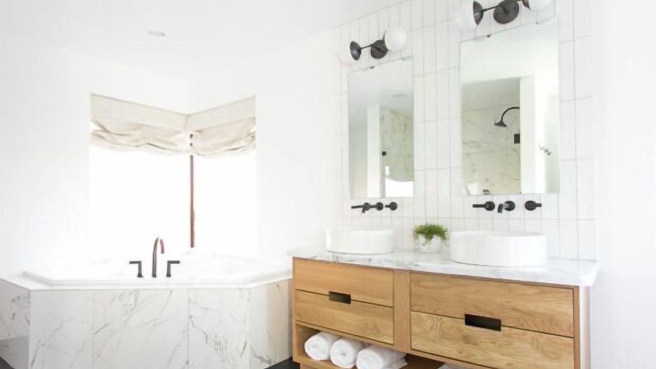 Photo of Bathroom in Millersburg