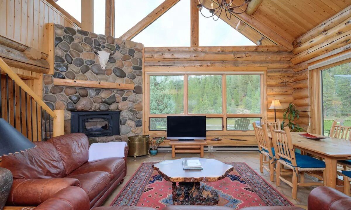 Photo of Livingroom in Gallatin Gateway