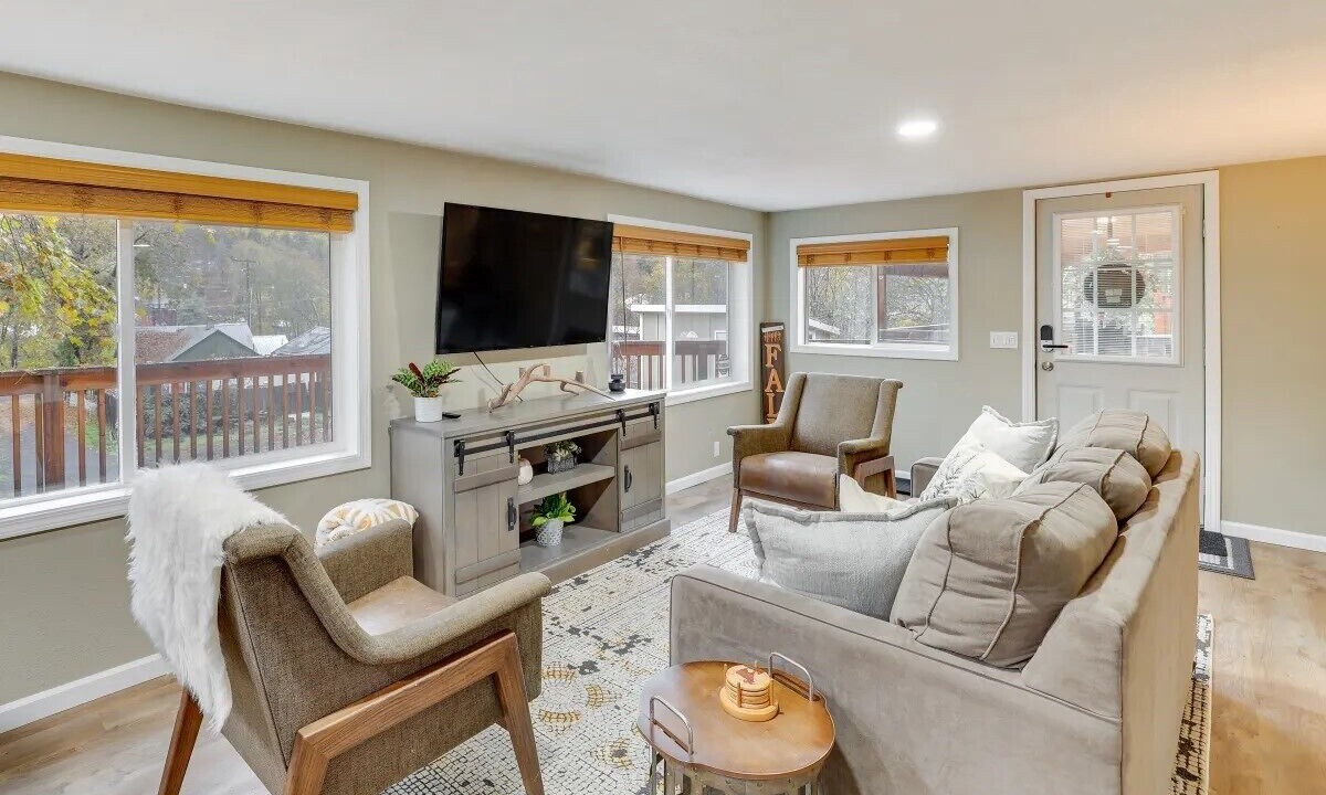 Photo of Livingroom in Ahsahka