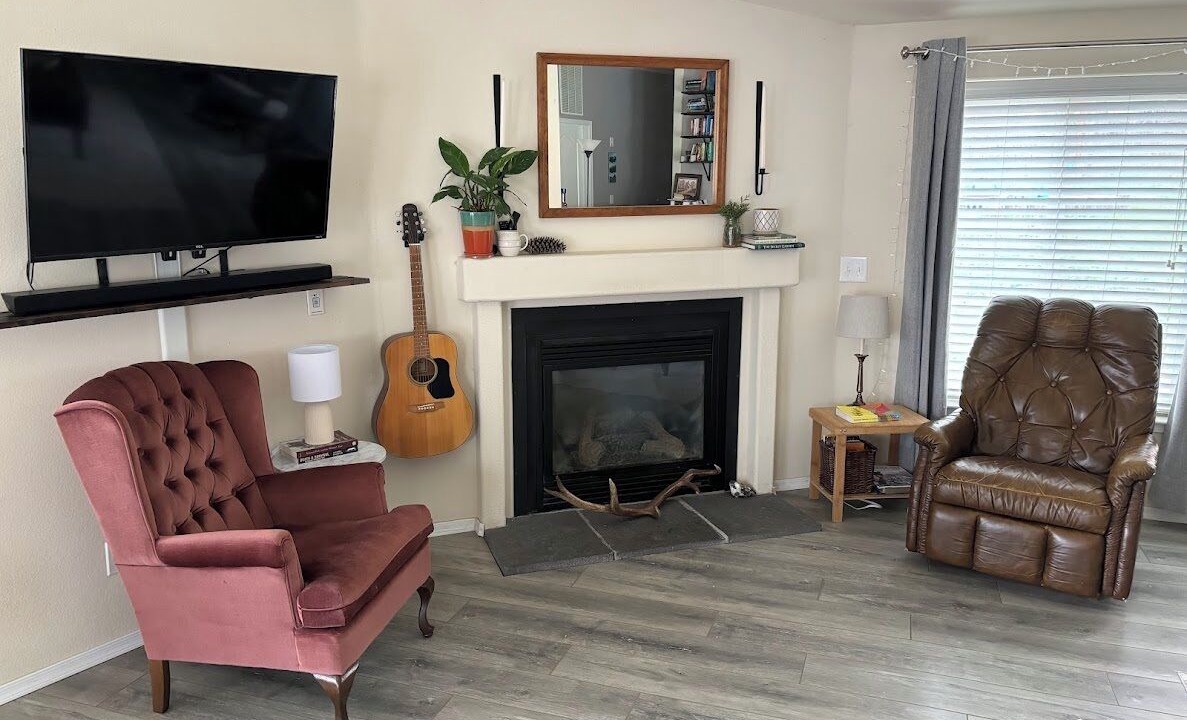Photo of Livingroom in Martin City