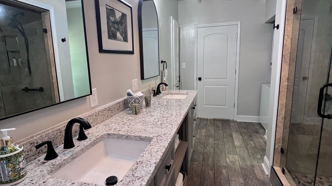Photo of Bathroom in Cordova