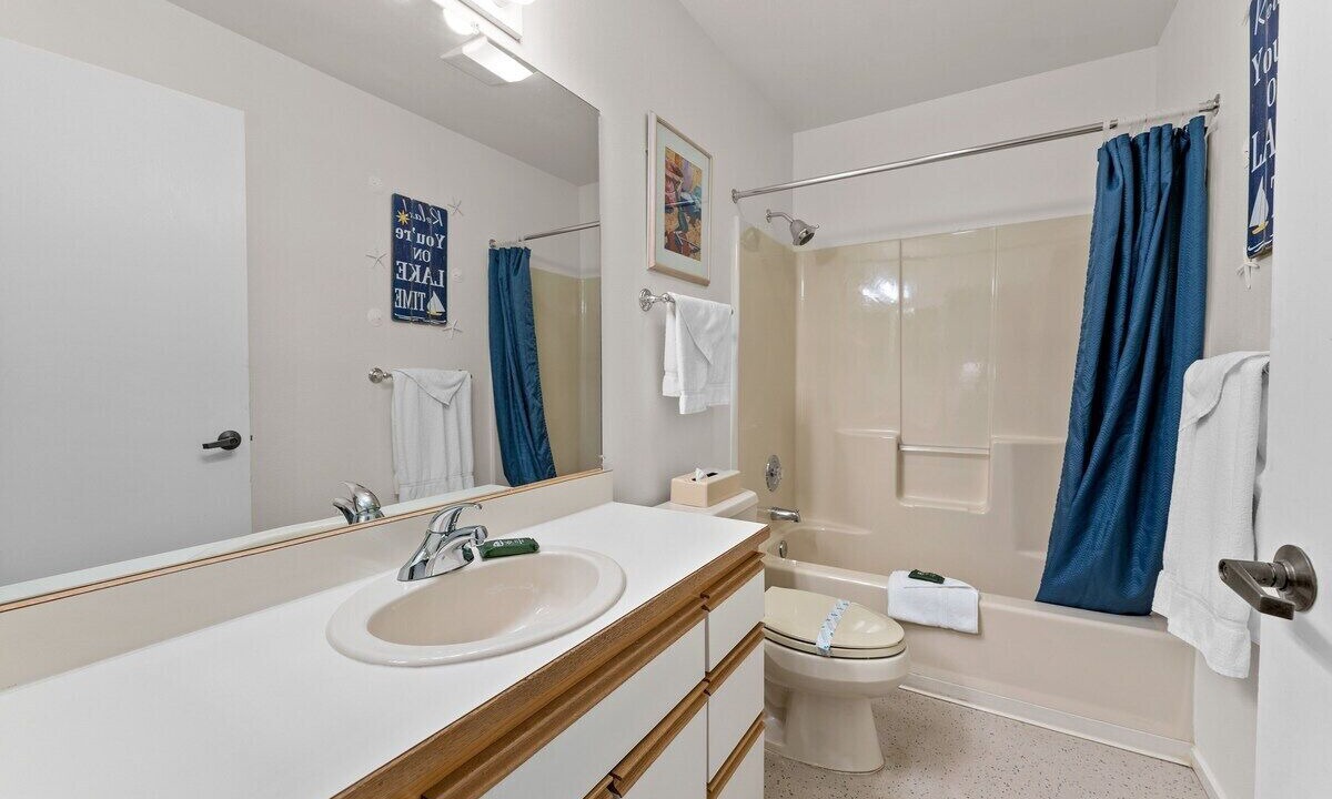 Photo of Bathroom in Wapato Point