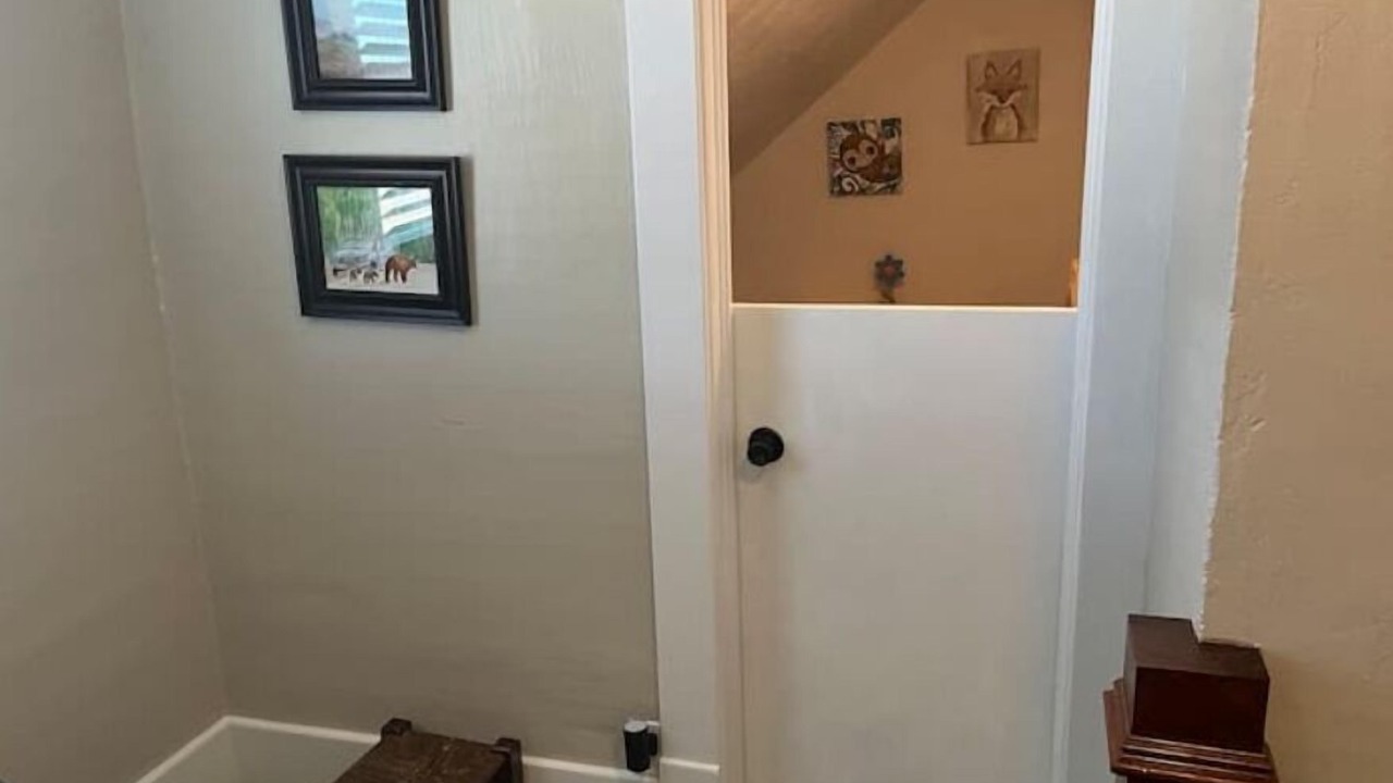 Photo of Bedroom in Lusk