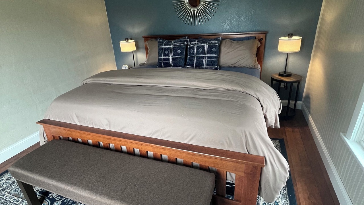 Photo of Bedroom in Lusk