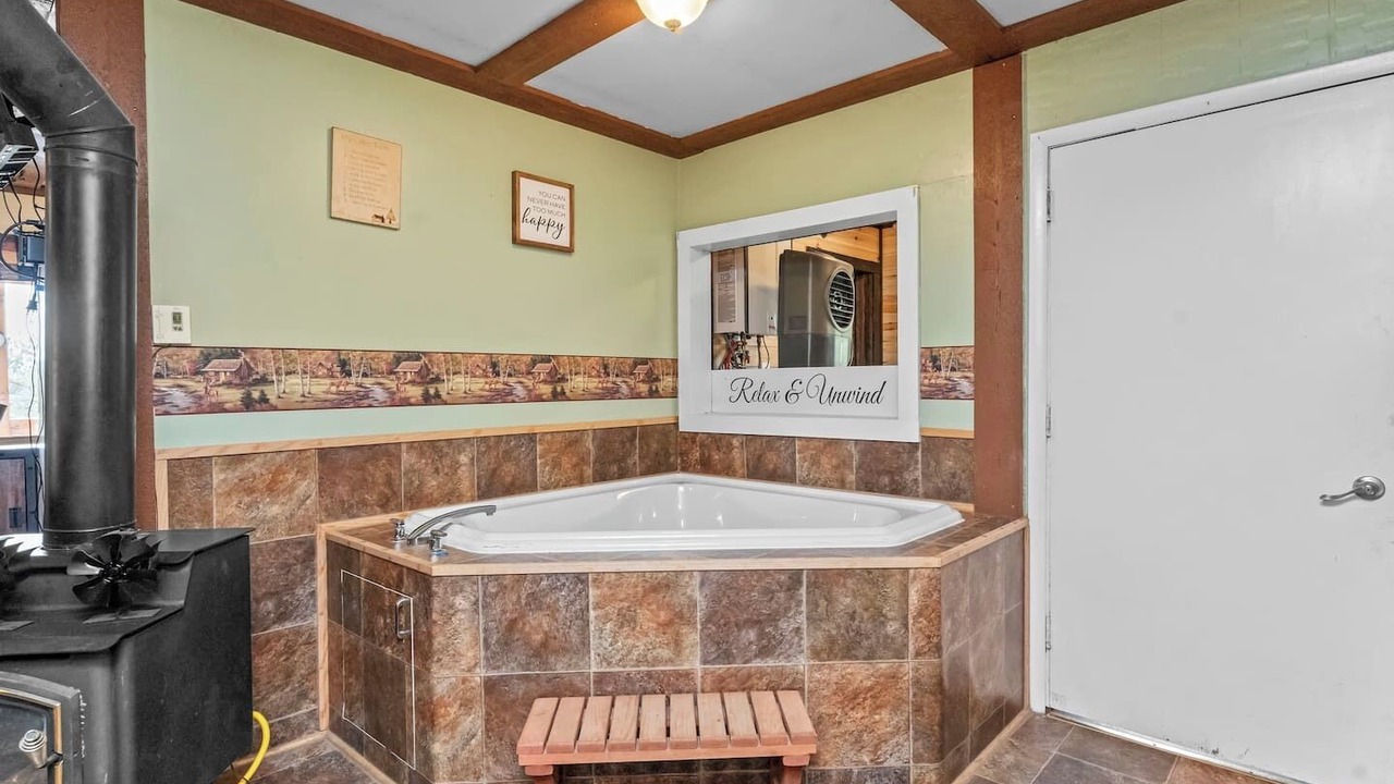 Photo of Bathroom in Cascade
