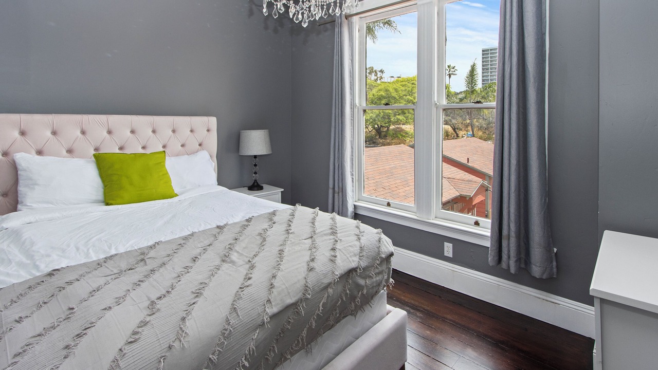 Photo of Bedroom in Little Italy