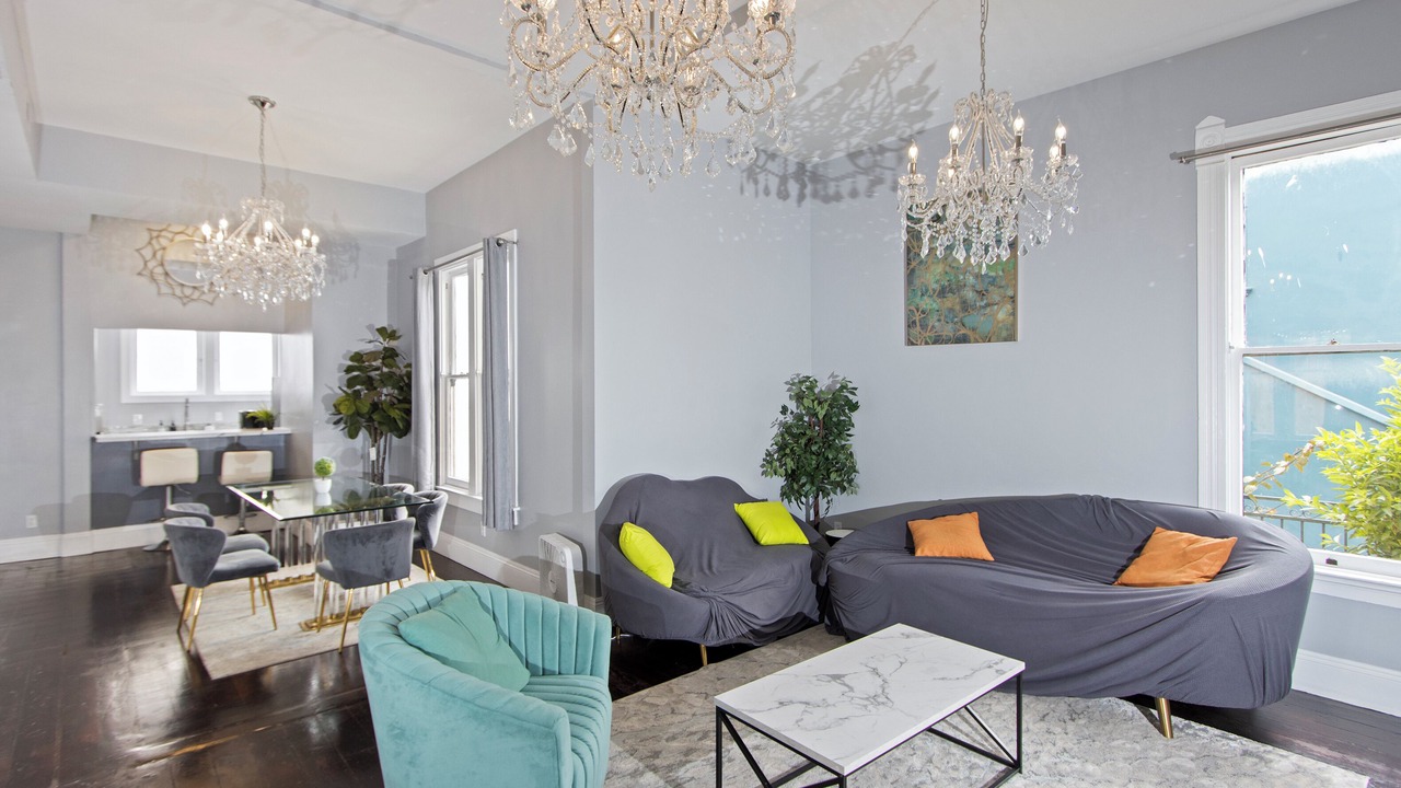 Photo of Livingroom in Little Italy