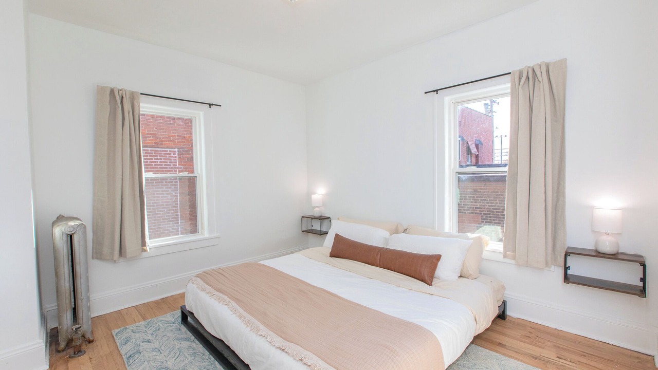 Photo of Bedroom in Lakewood