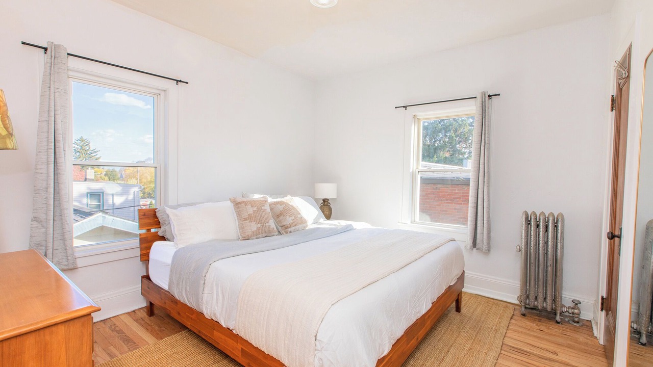 Photo of Bedroom in Lakewood