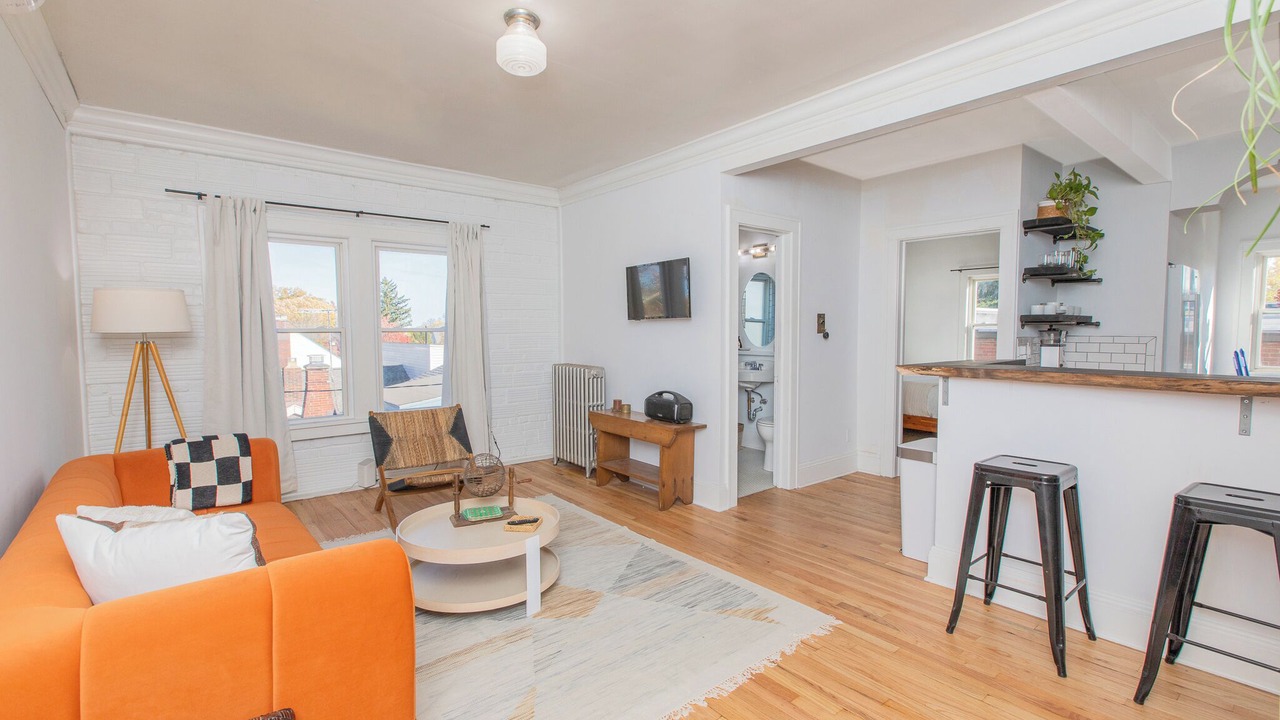 Photo of Livingroom in Lakewood