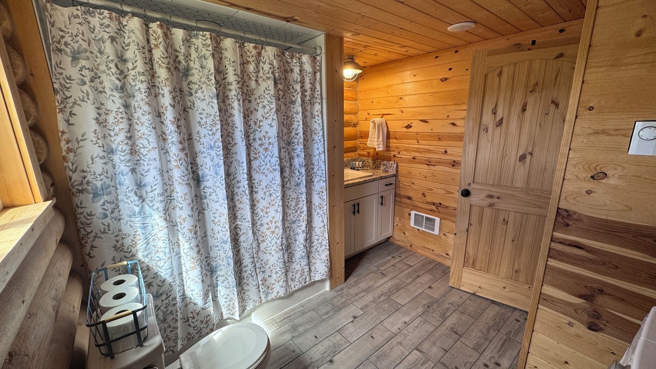 Photo of Bathroom in Tetonia