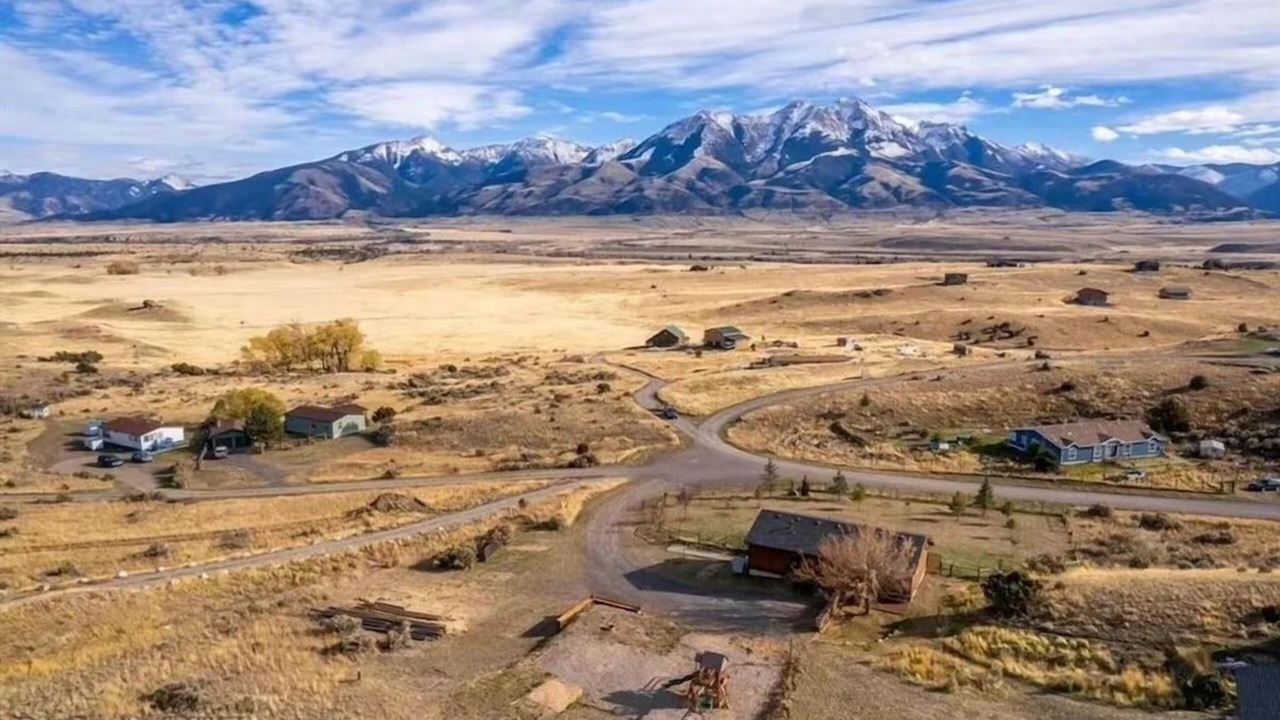 Photo of Outdoor in Emigrant