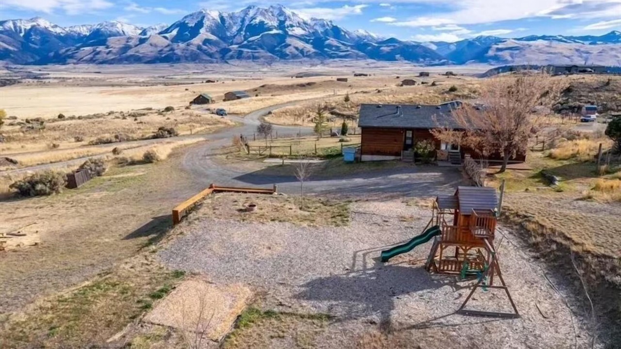 Photo of Outdoor in Emigrant