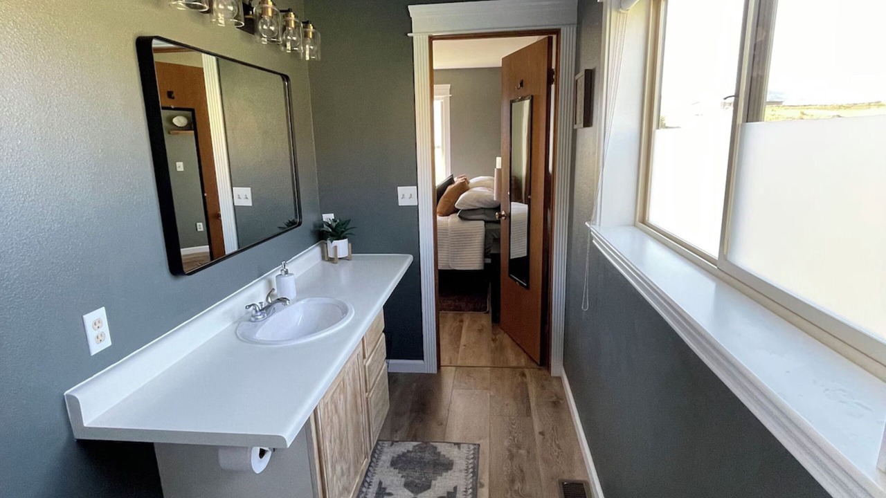 Photo of Bathroom in Emigrant