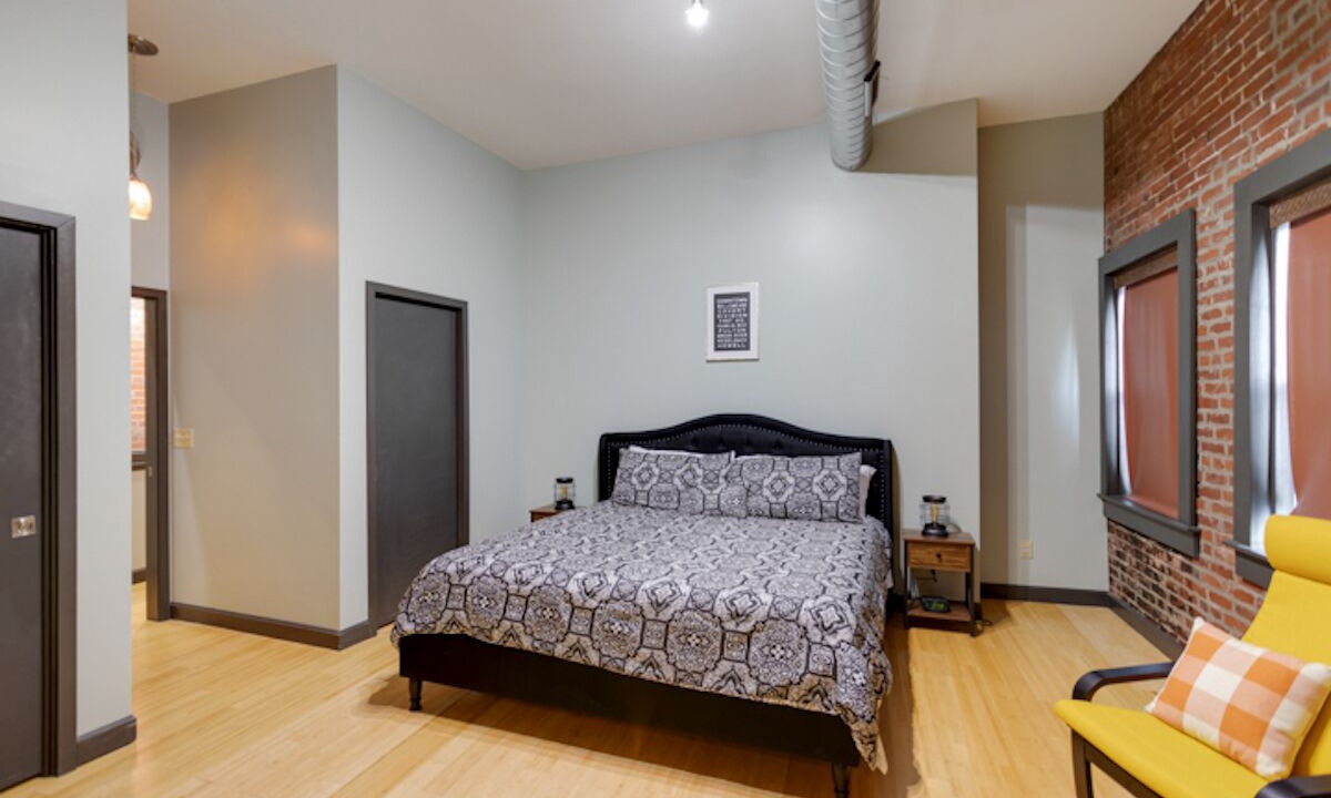 Photo of Bedroom in Evansville