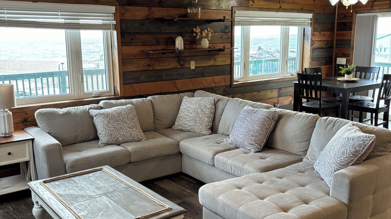 Photo of Livingroom in Devils Lake
