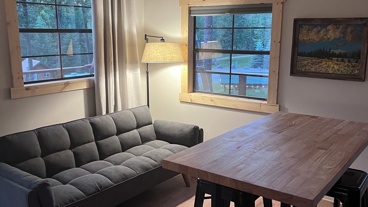 Photo of Livingroom in Rexford