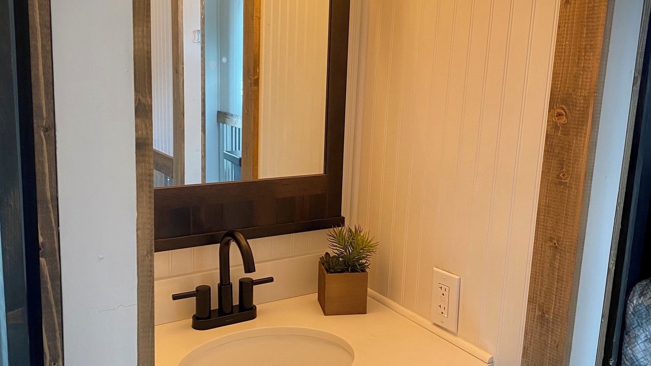 Photo of Bathroom in Otto