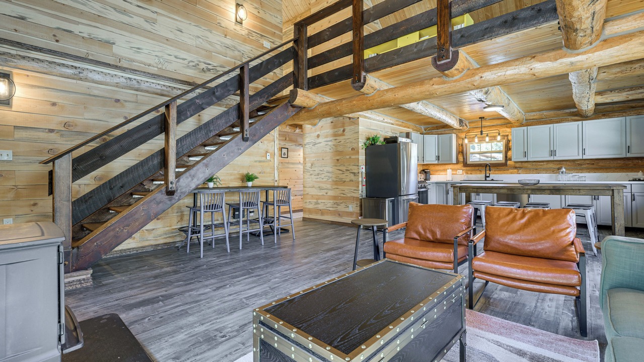 Photo of Livingroom in Beaverhead County