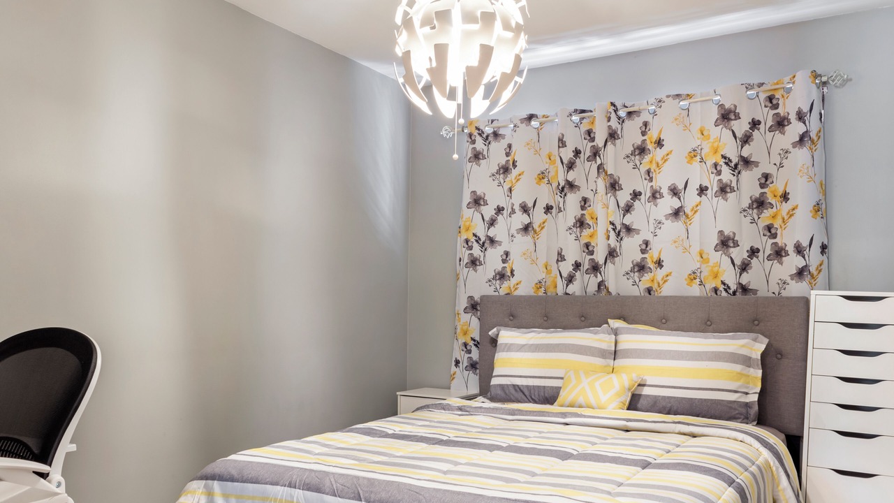 Photo of Bedroom in Dearborn Heights