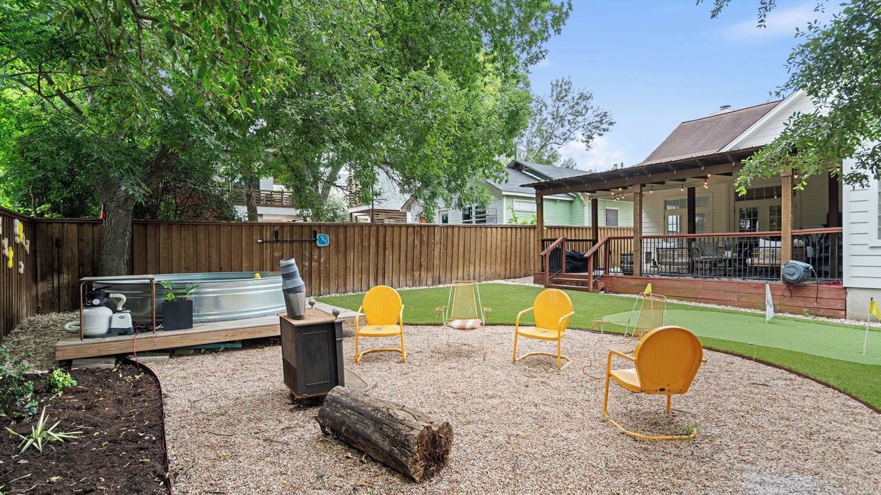 Photo of Outdoor in Dawson