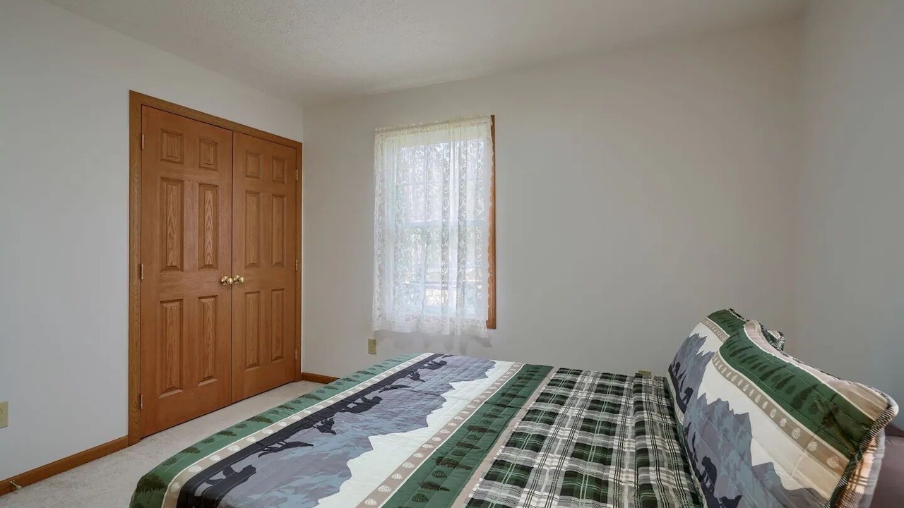 Photo of Bedroom in South Bloomingville