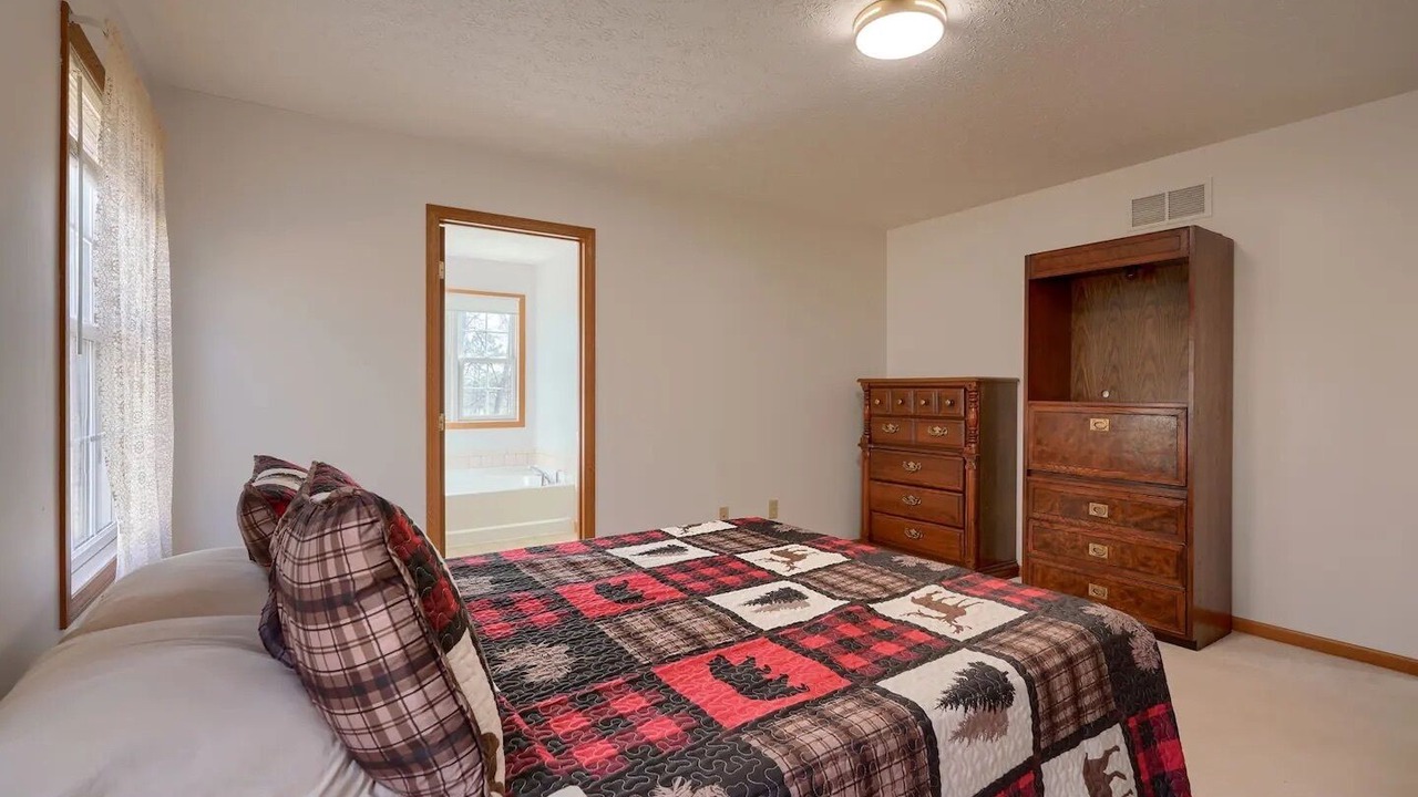 Photo of Bedroom in South Bloomingville