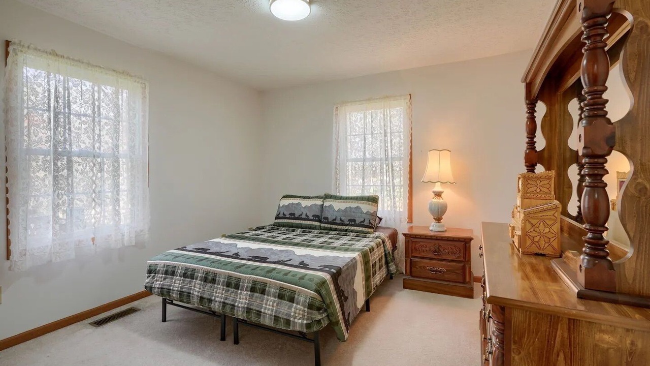 Photo of Bedroom in South Bloomingville