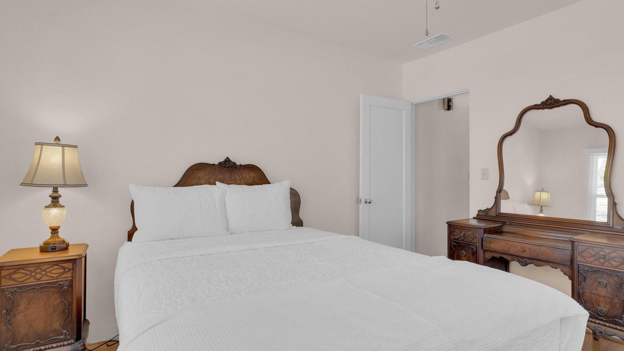 Photo of Bedroom in Little Italy